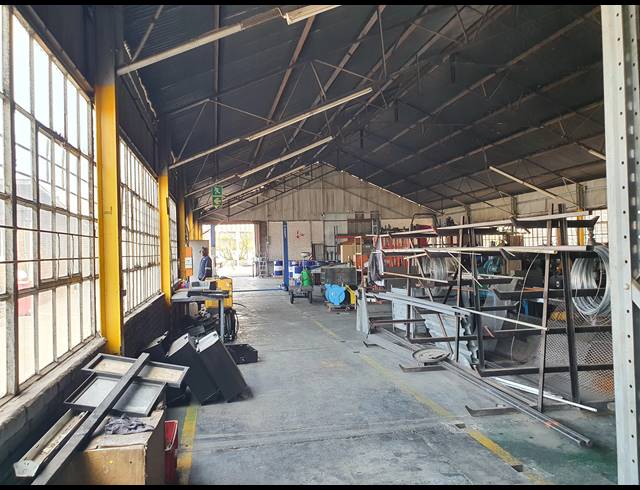 8,000M² FACTORY FOR SALE IN ALRODE